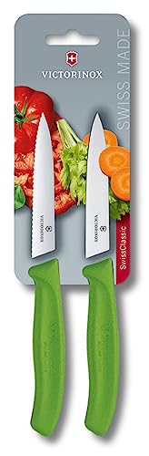 Victorinox Swiss Classic, set di 2 coltelli da verdura, di cui 1 con lama normale e 1 con lama seghettata, verde